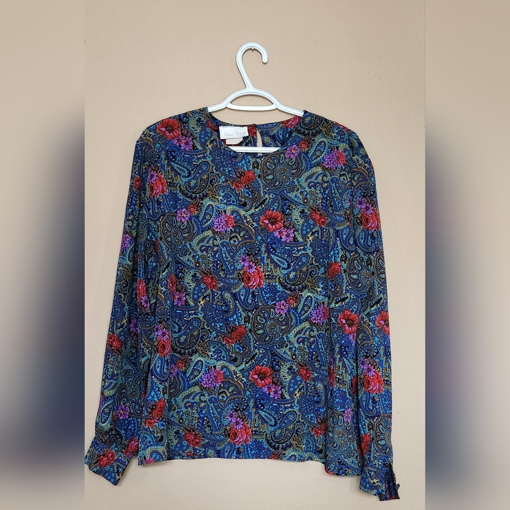 Anna Kriste Loose Fitting Large Blouse Long Sleeve Paisleys And Flowers Print